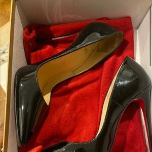 Christian Louboutin Elegant Black Patent Leather Women's Pumps
